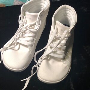 WHITIN Women's White Athletic Shoes 9 (40 euro)